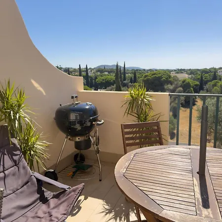 Apartment Encosta Oliveiras